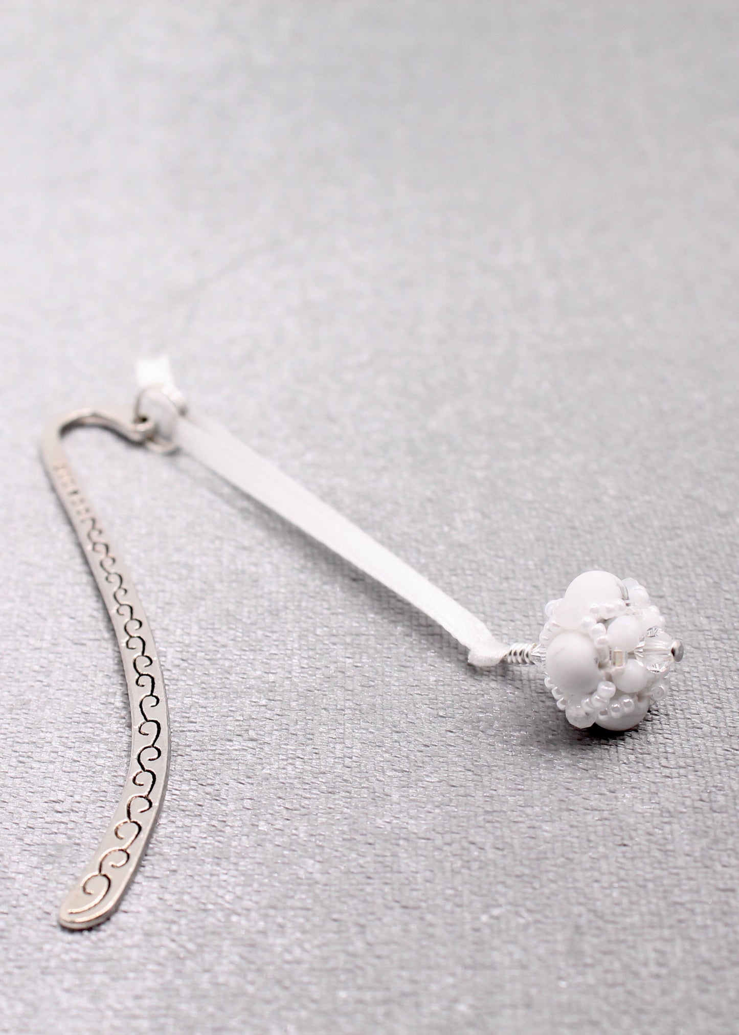 White Sobriety Bookmark (Alcoholics Anonymous)