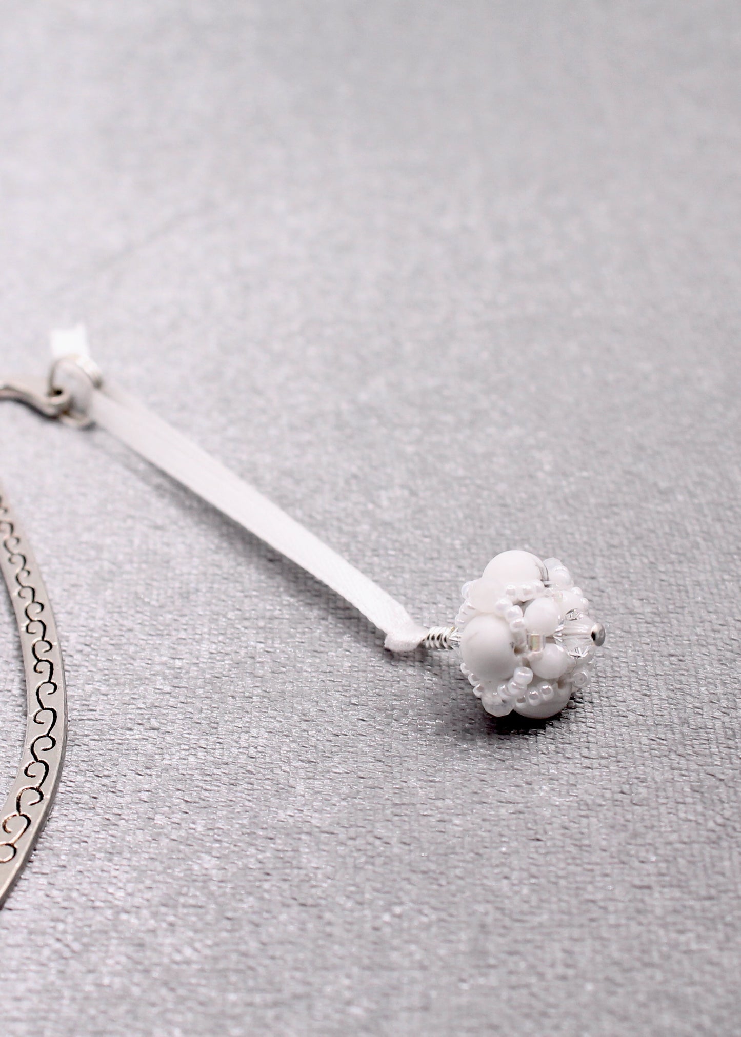 White Sobriety Bookmark (Alcoholics Anonymous)